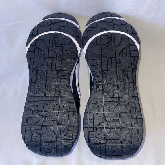 NIB Nike Air Max Interlock Lite Women's Shoes Black/White DX3705 001 - Picture 7 of 9